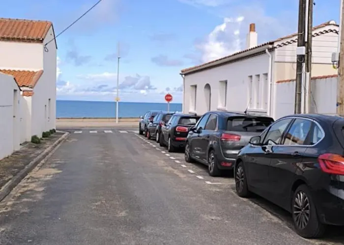 Sion Sur Locean - Trois *